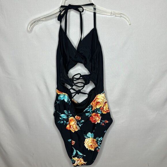 Cupshe One Piece Black Floral Swimsuit. Size L. NWT - Picture 4 of 11